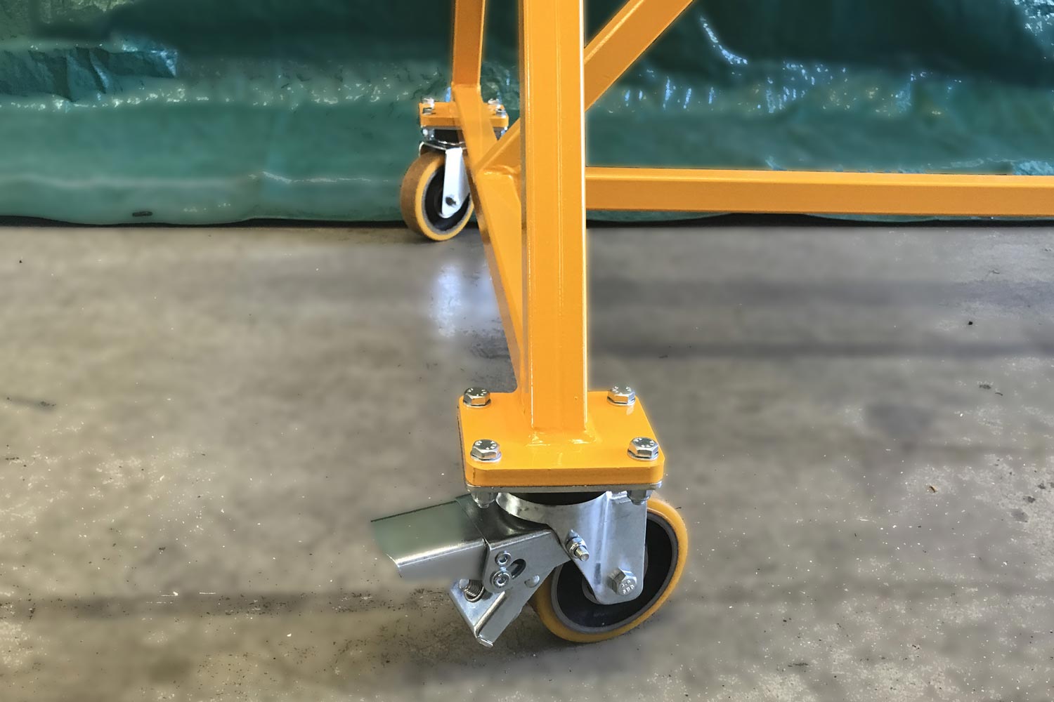Set Di 4 Ruote Pivottanti Con Freno Per Mobili – Carico 80kg, Perno Filettato, 360° Per Tavolini, Scaffali E Scatole